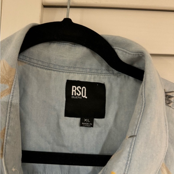 RSQ Casual Short Sleeve Button Down with Storks great for gender reveal party - Picture 2 of 2